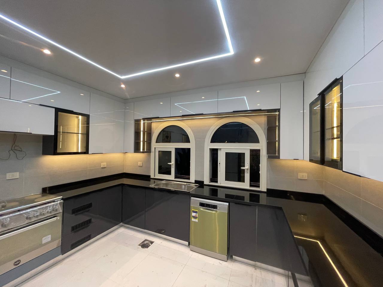 – ممكن تغير رأيك تمامًا 🚨 أفضل شركة مطابخ في مدينة نصر للمطابخ والدريسنج روم SAFETY WOOD للمطابخ والدريسنج روم 📞01289151419 -01115552318